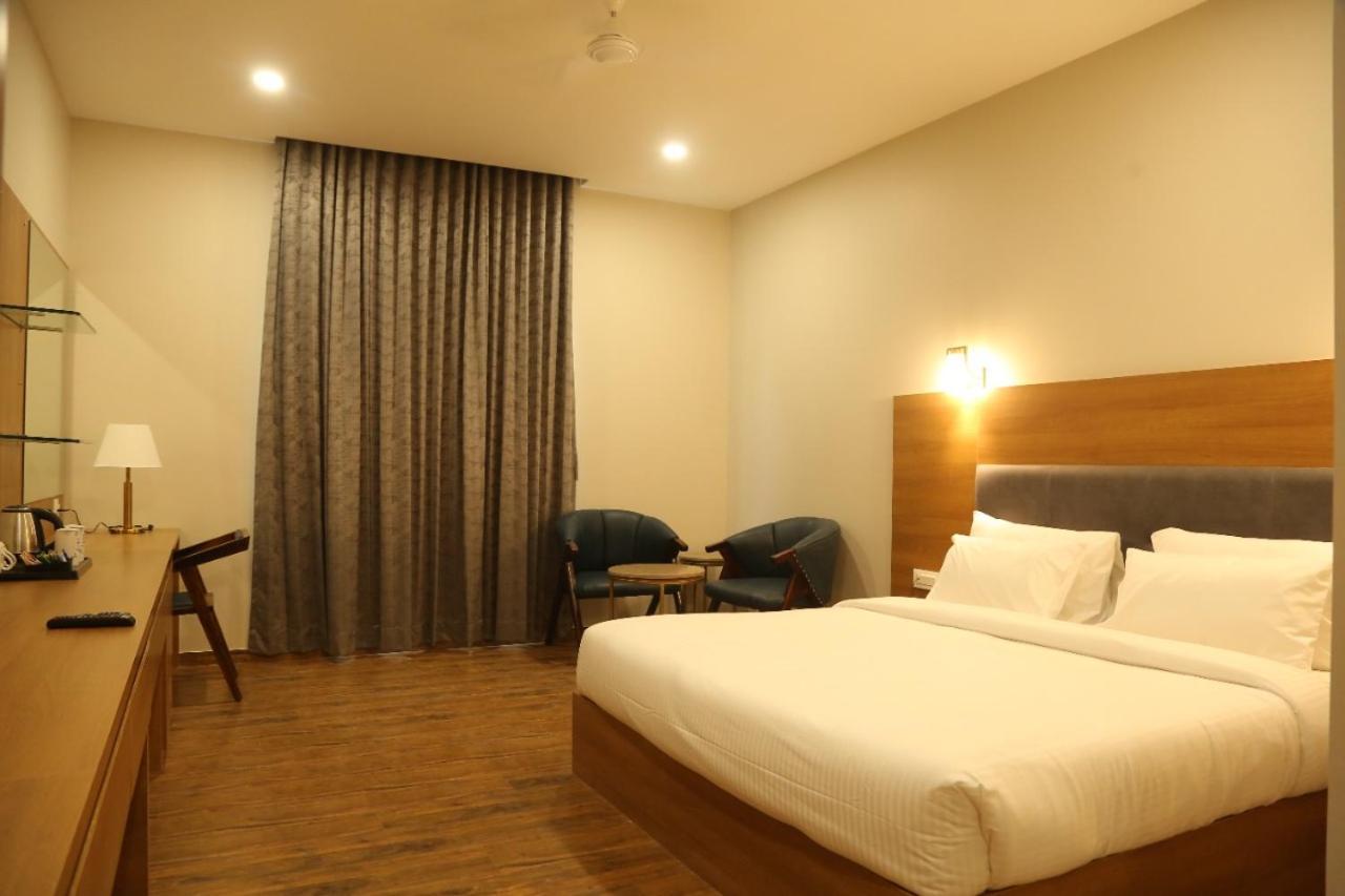 Hotel Bmd The Grand Bhīlwāra Екстериор снимка