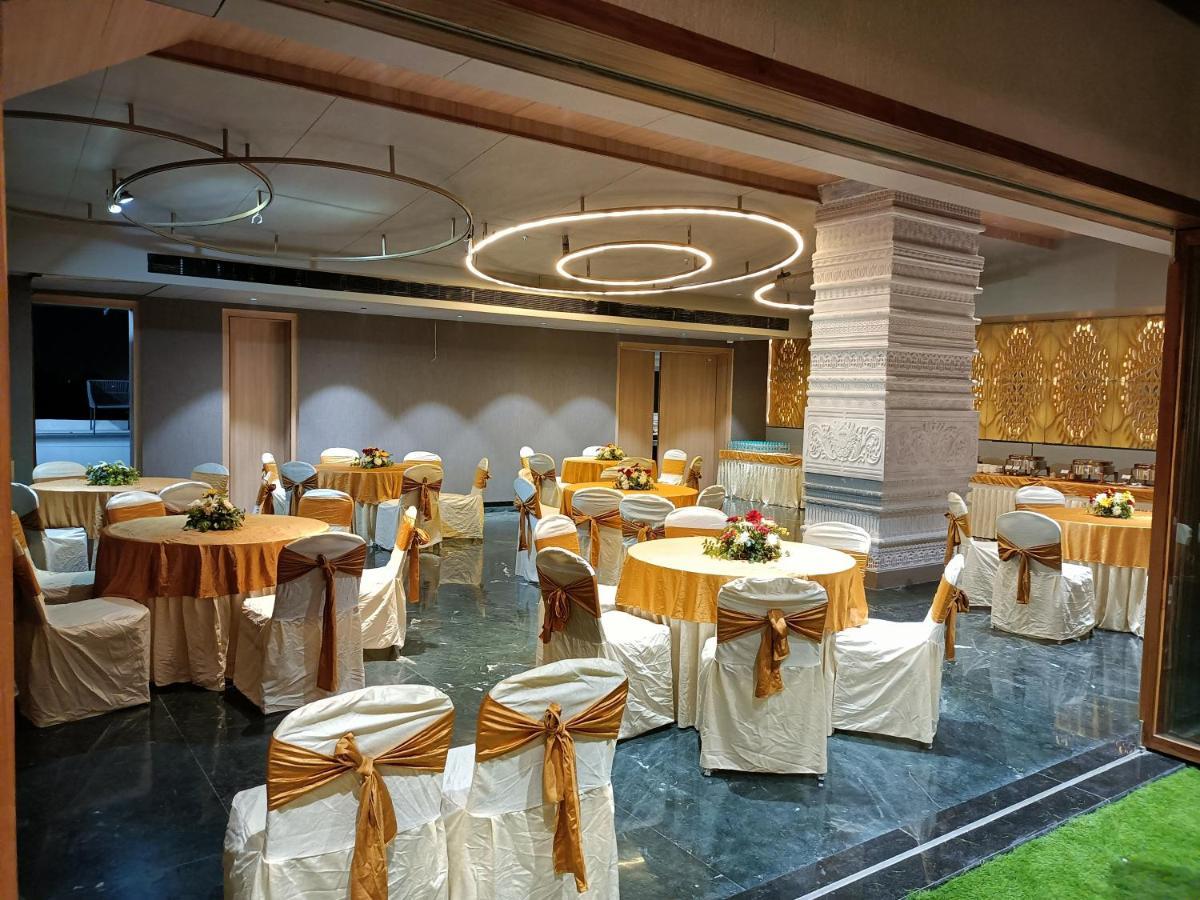 Hotel Bmd The Grand Bhīlwāra Екстериор снимка