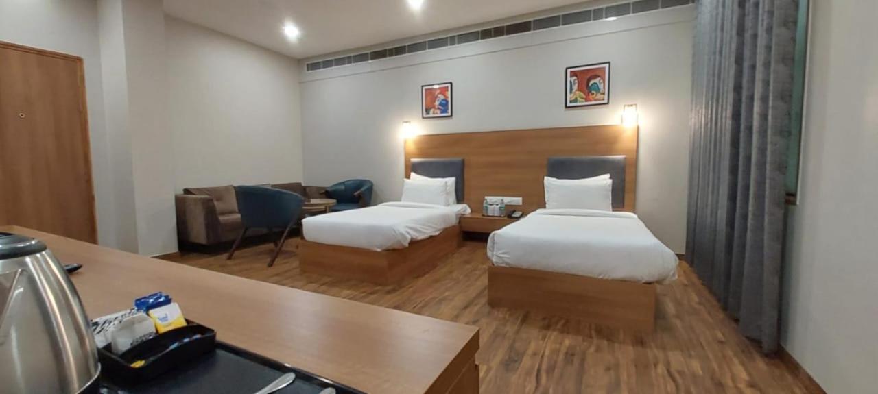 Hotel Bmd The Grand Bhīlwāra Екстериор снимка